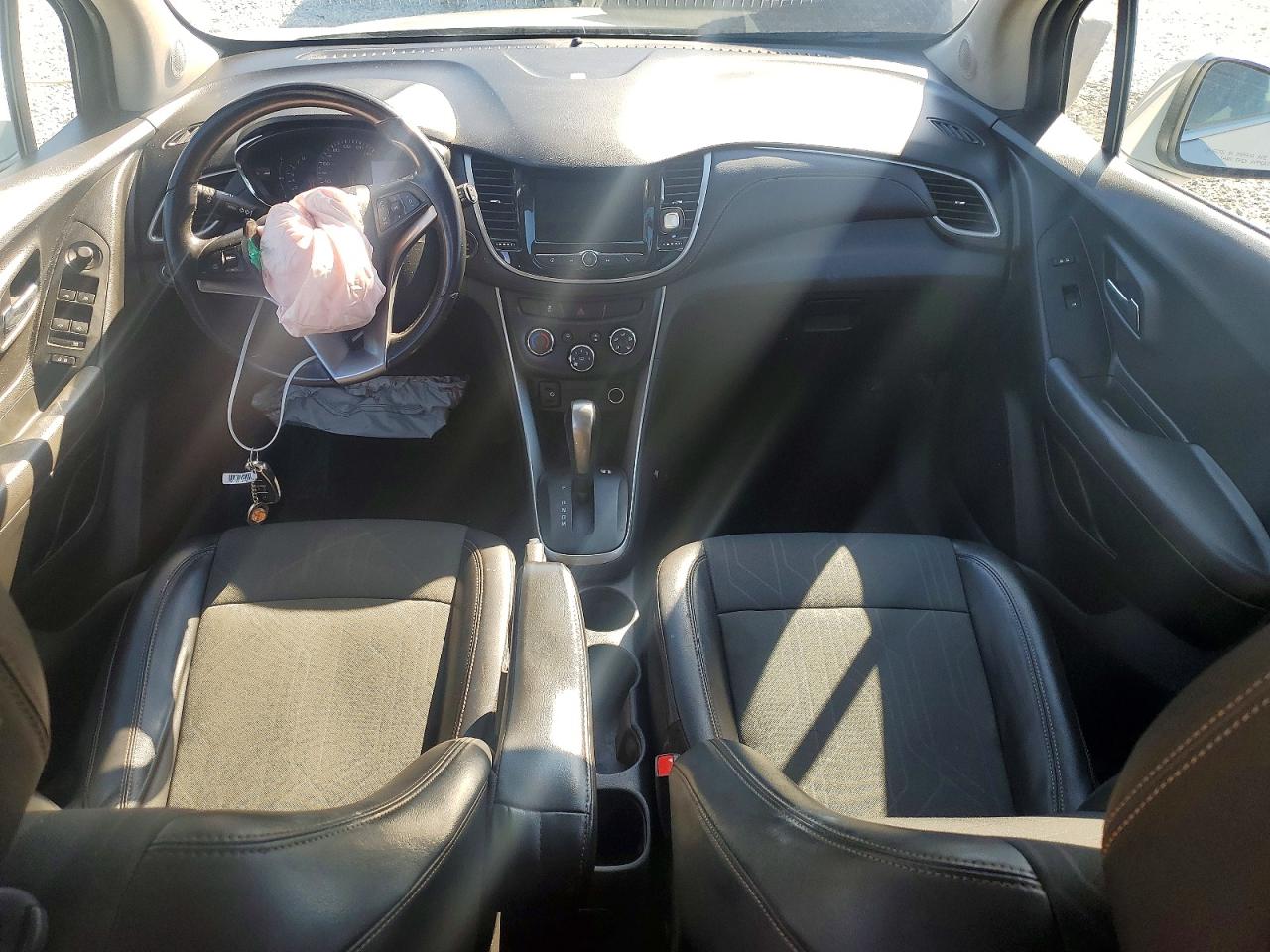 2019 CHEVROLET TRAX 1LT photo 22