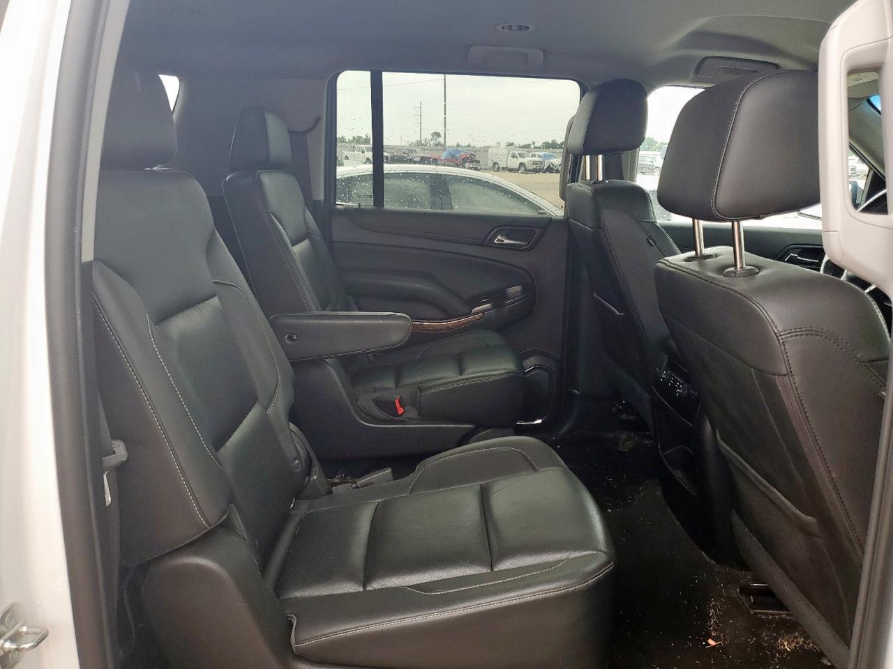 2018 CHEVROLET SUBURBAN C1500 PREMIER photo 31
