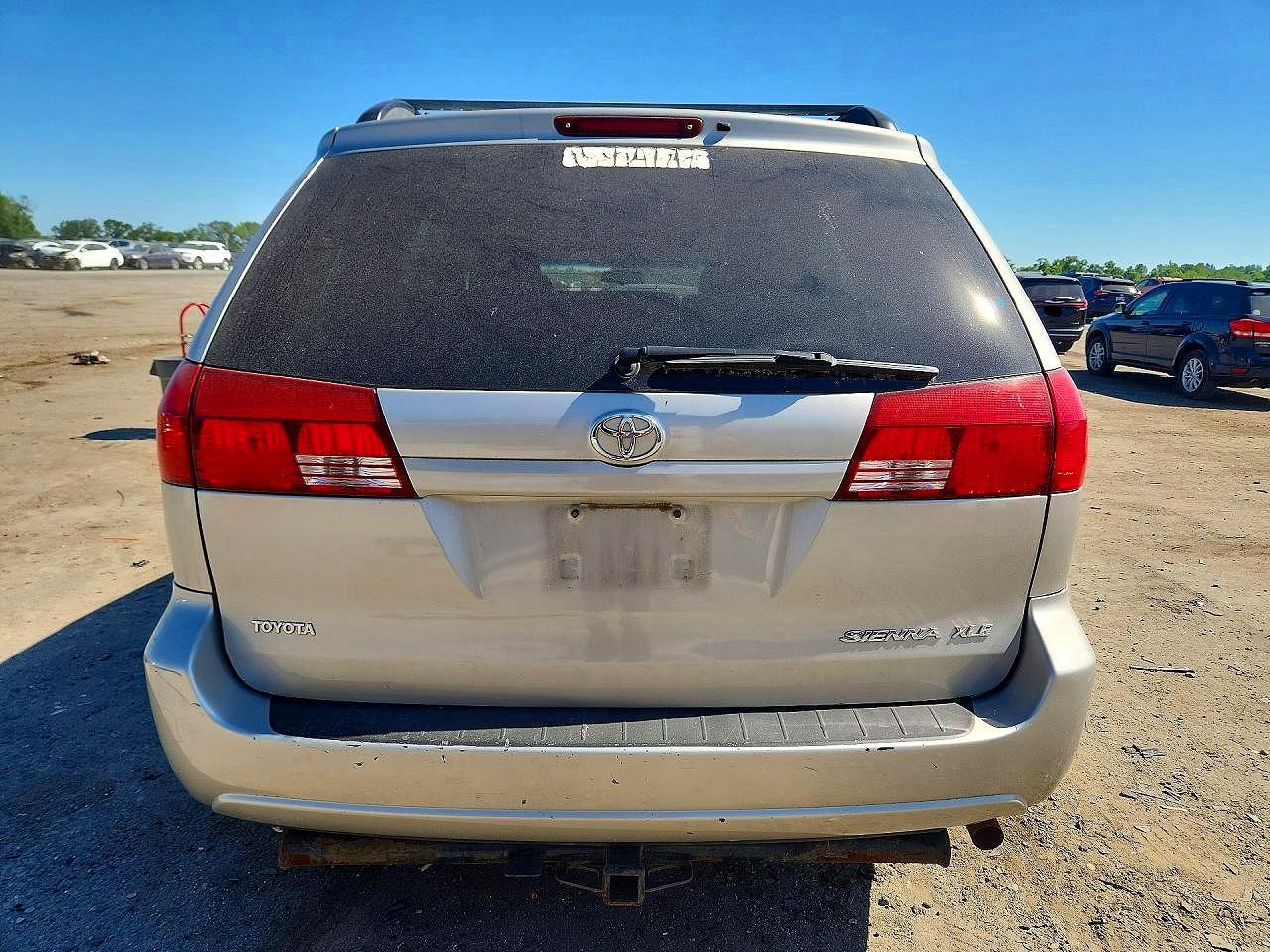 2004 TOYOTA SIENNA XLE 7 PASSENGER photo 11