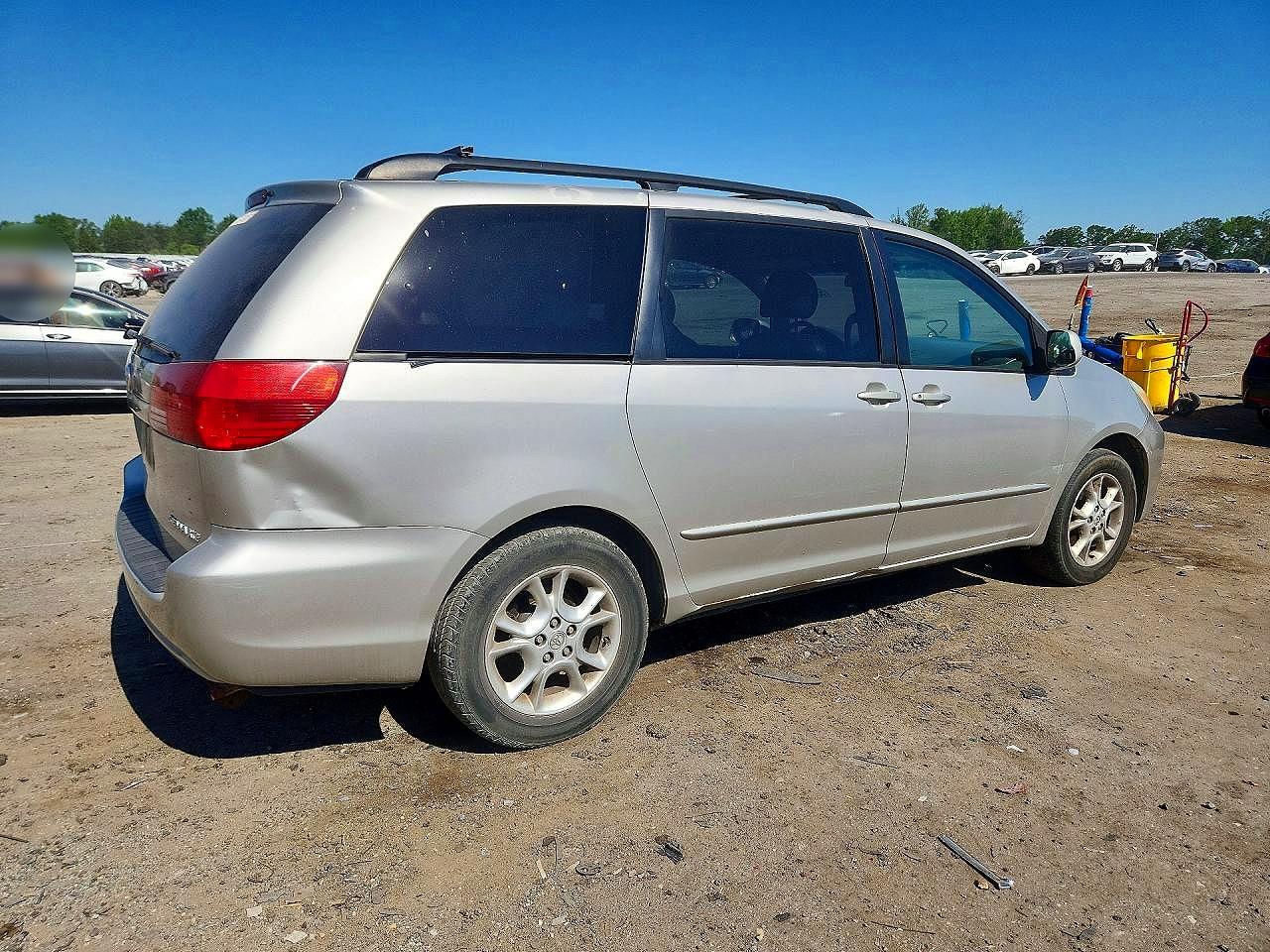 2004 TOYOTA SIENNA XLE 7 PASSENGER photo 5