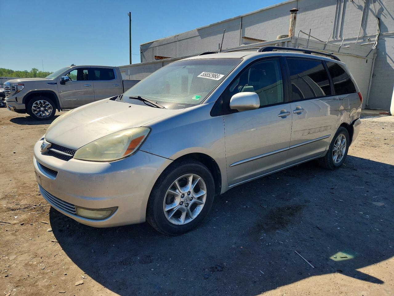 2004 TOYOTA SIENNA