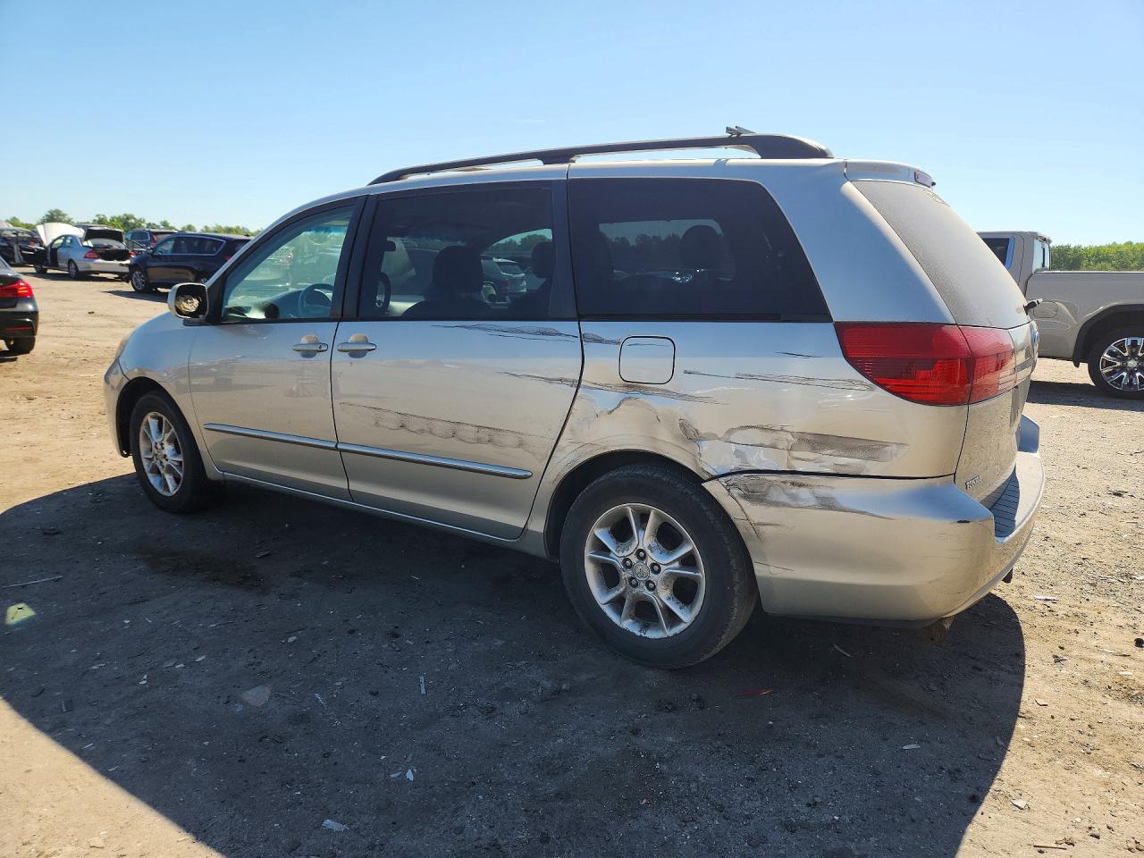 2004 TOYOTA SIENNA XLE 7 PASSENGER photo 3