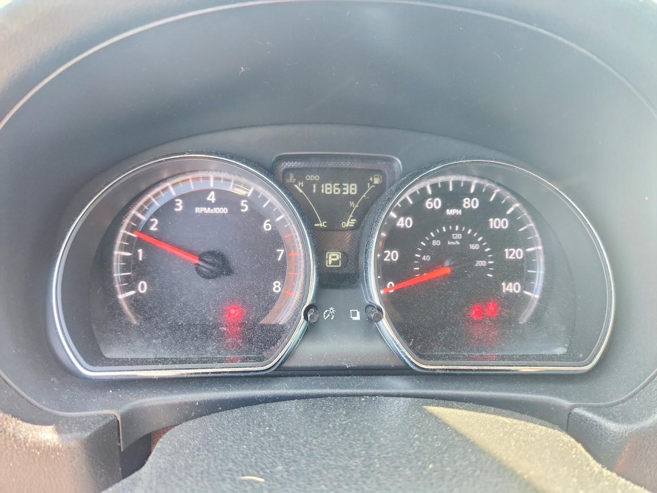 2019 NISSAN VERSA SV photo 25