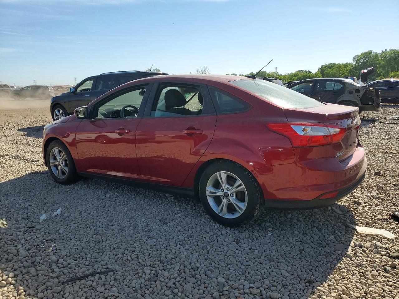 2014 FORD FOCUS SE photo 3
