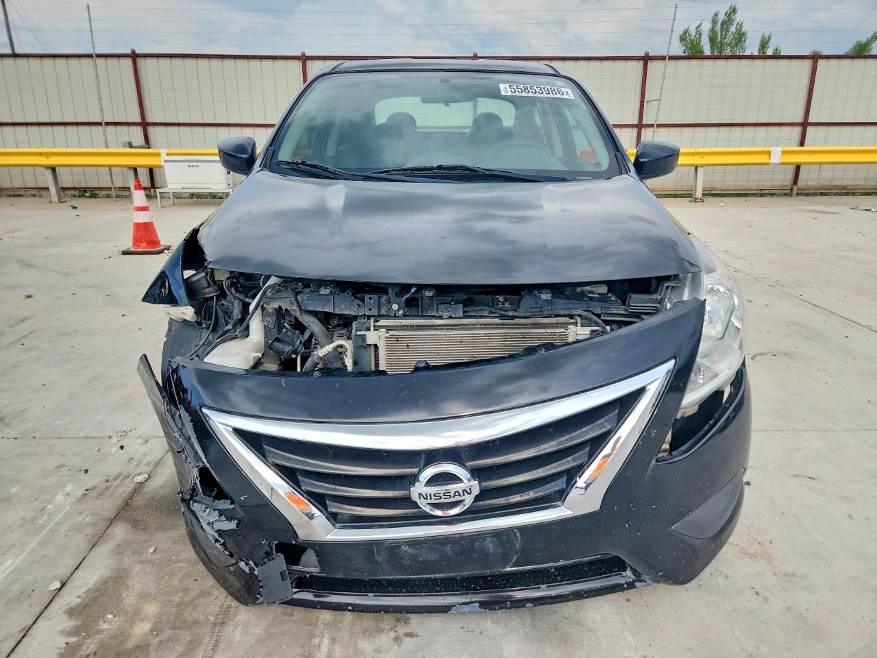 2019 NISSAN VERSA SV photo 13