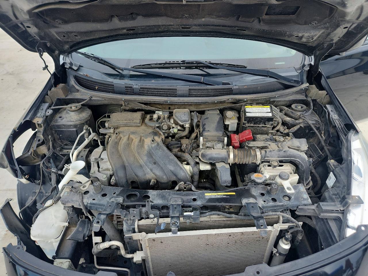 2019 NISSAN VERSA SV photo 31