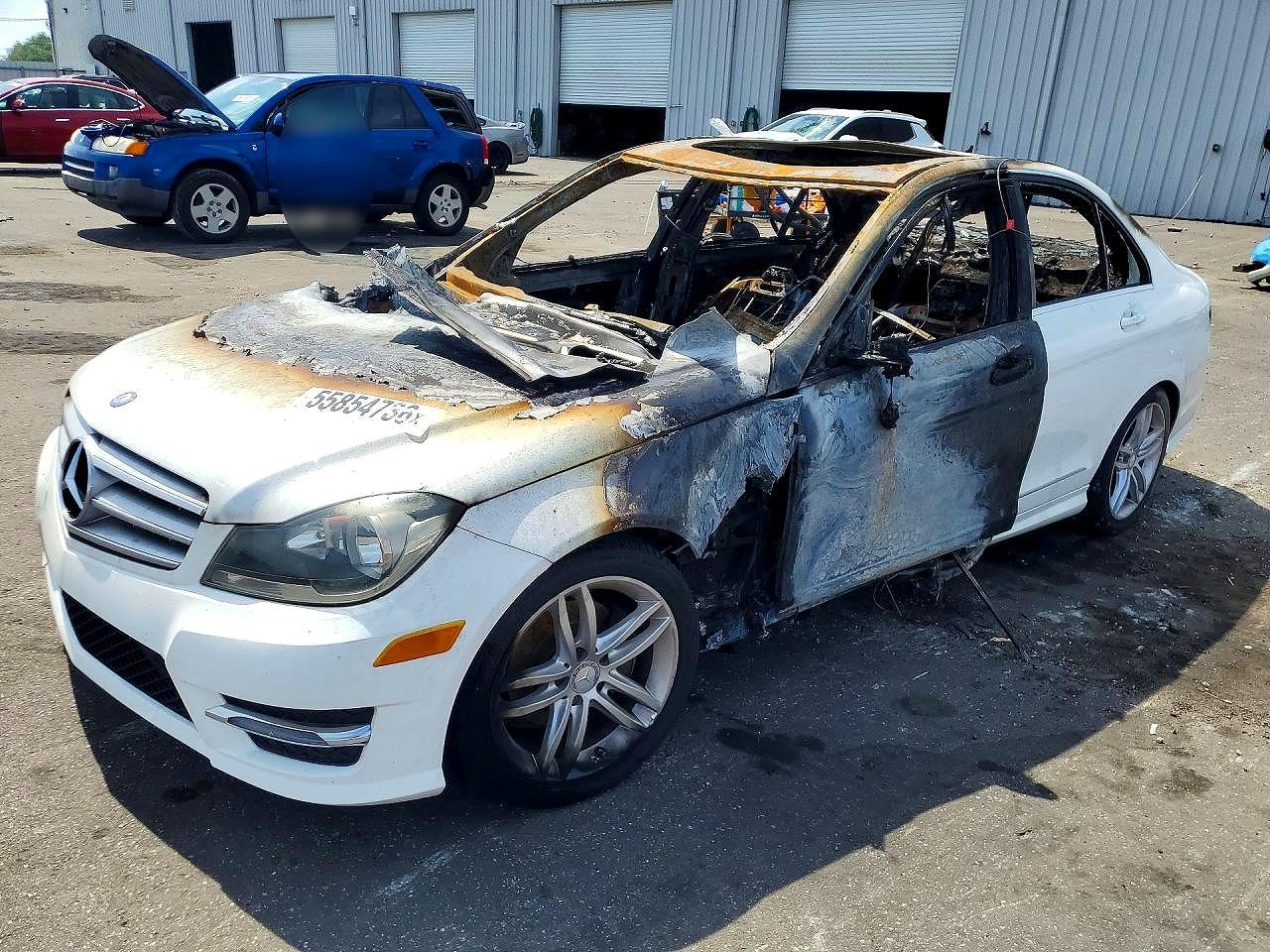 2013 MERCEDES-BENZ C