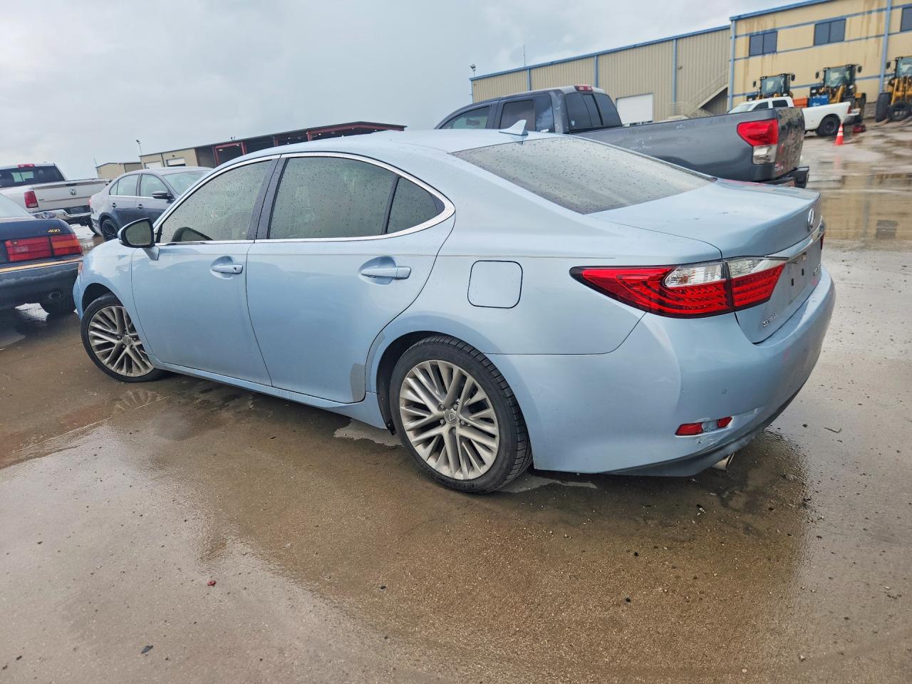2013 LEXUS ES 350 photo 3