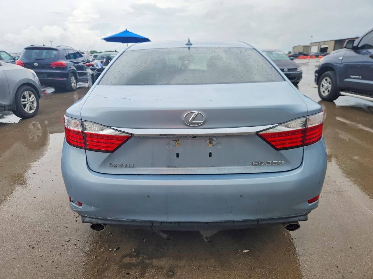 2013 LEXUS ES 350 photo 11