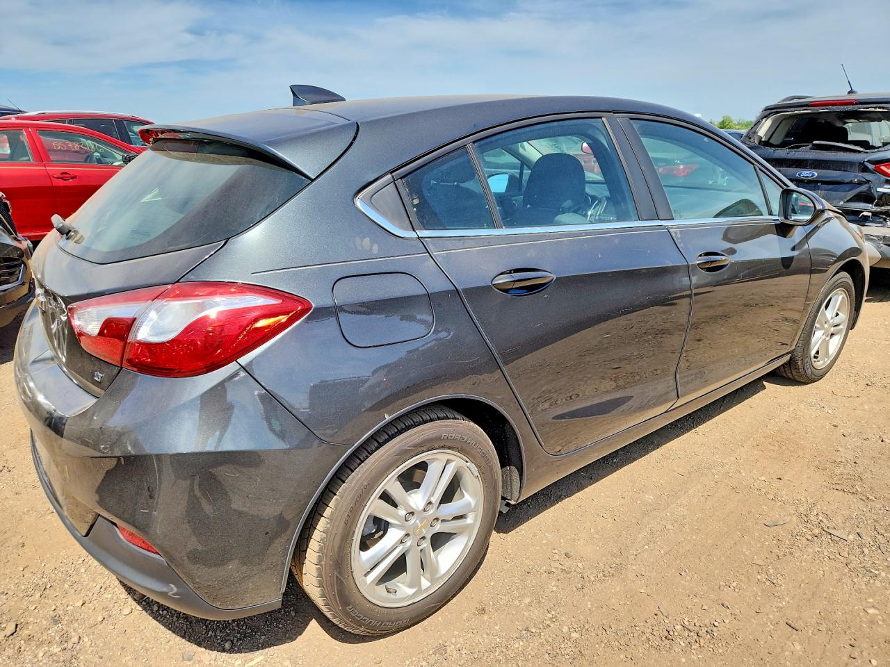 2017 CHEVROLET CRUZE LT photo 3