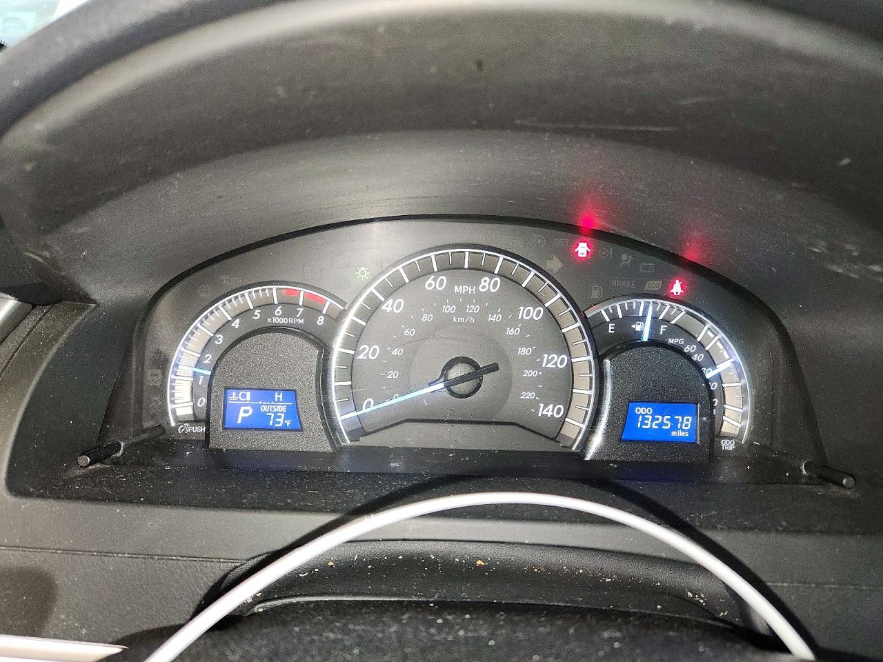 2012 TOYOTA CAMRY SE photo 9