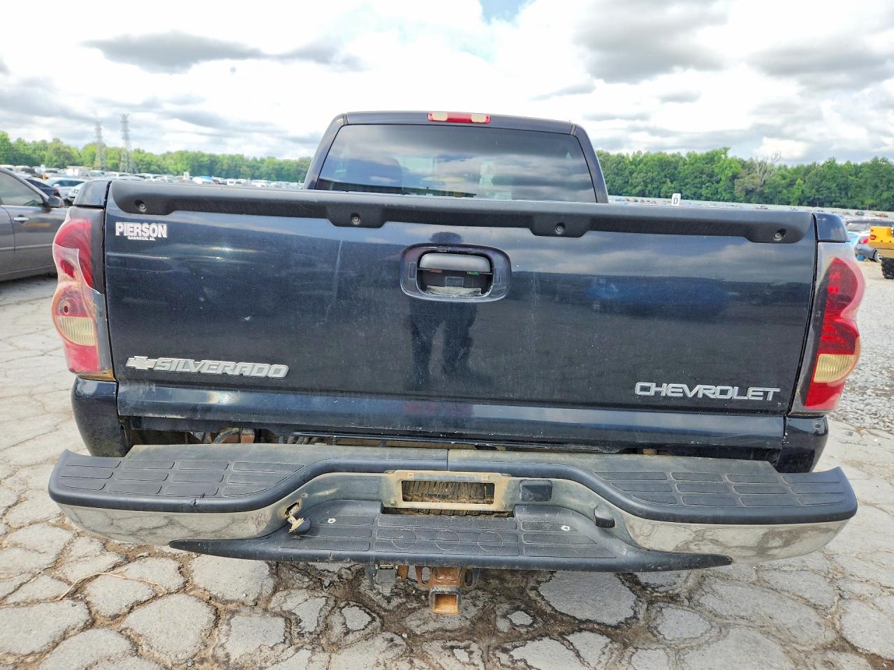 2004 CHEVROLET SILVERADO C1500 photo 11