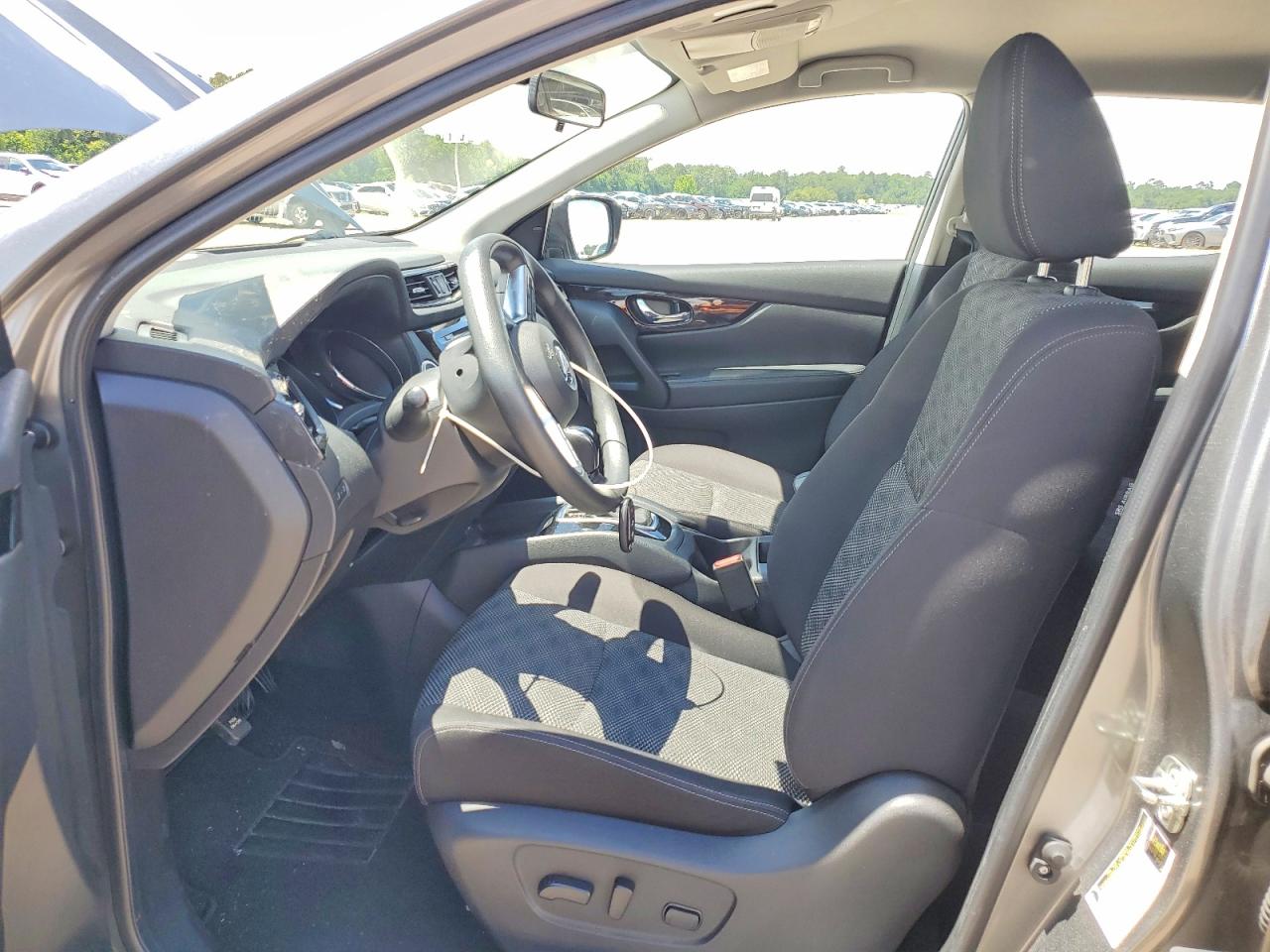 2018 NISSAN ROGUE SPORT SV photo 13