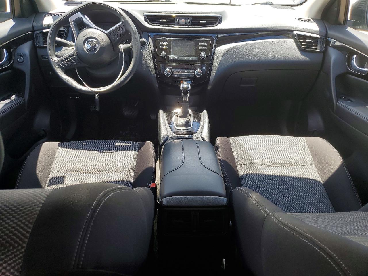 2018 NISSAN ROGUE SPORT SV photo 15
