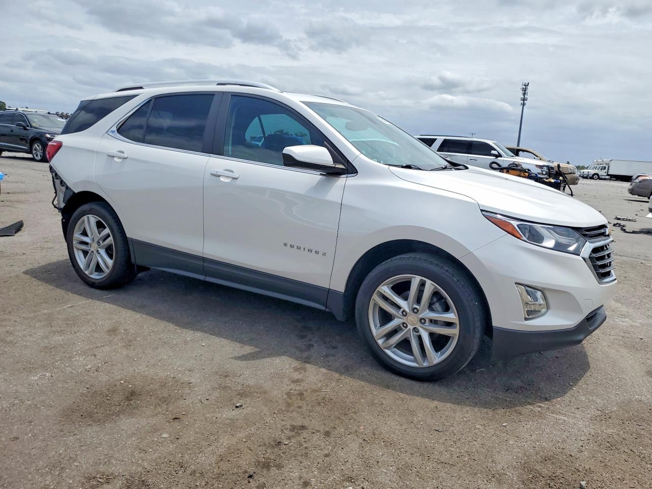 2021 CHEVROLET EQUINOX LT photo 10