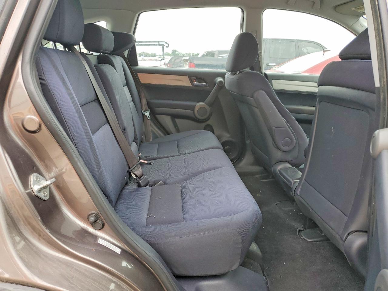 2010 HONDA CR-V LX photo 31