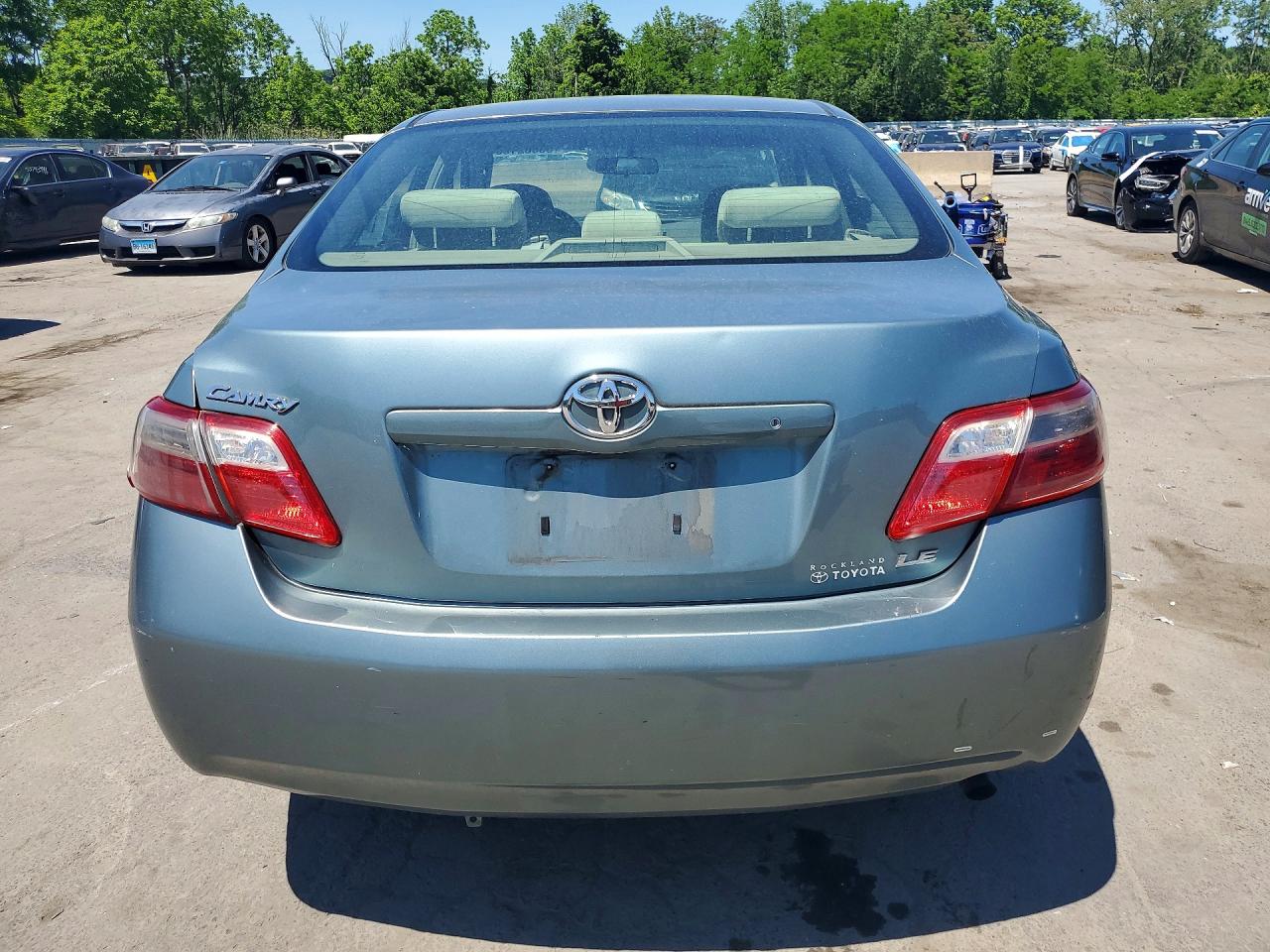 2008 TOYOTA CAMRY LE photo 11