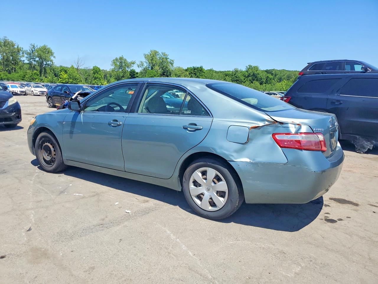 2008 TOYOTA CAMRY LE photo 3