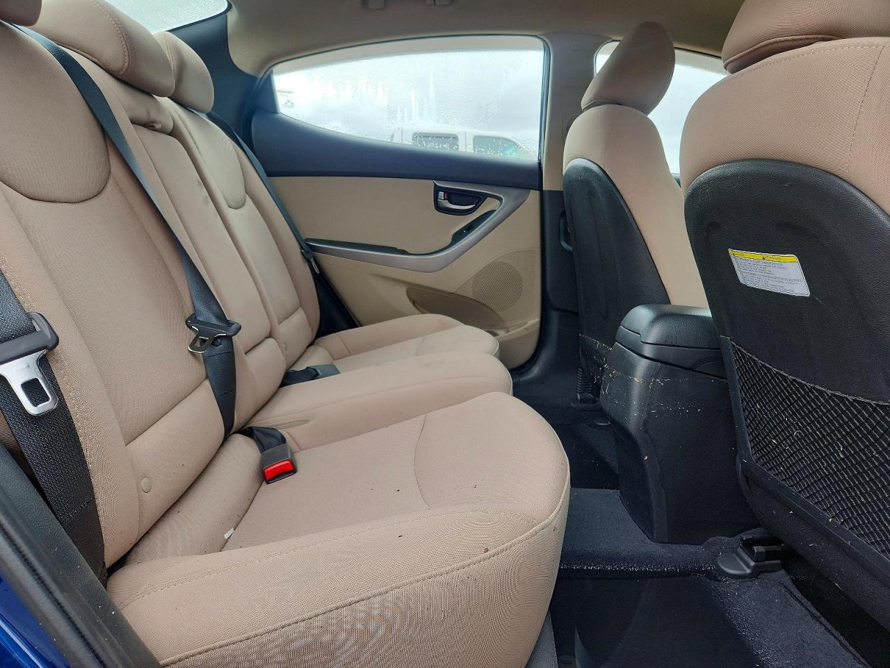 2016 HYUNDAI ELANTRA SE photo 10