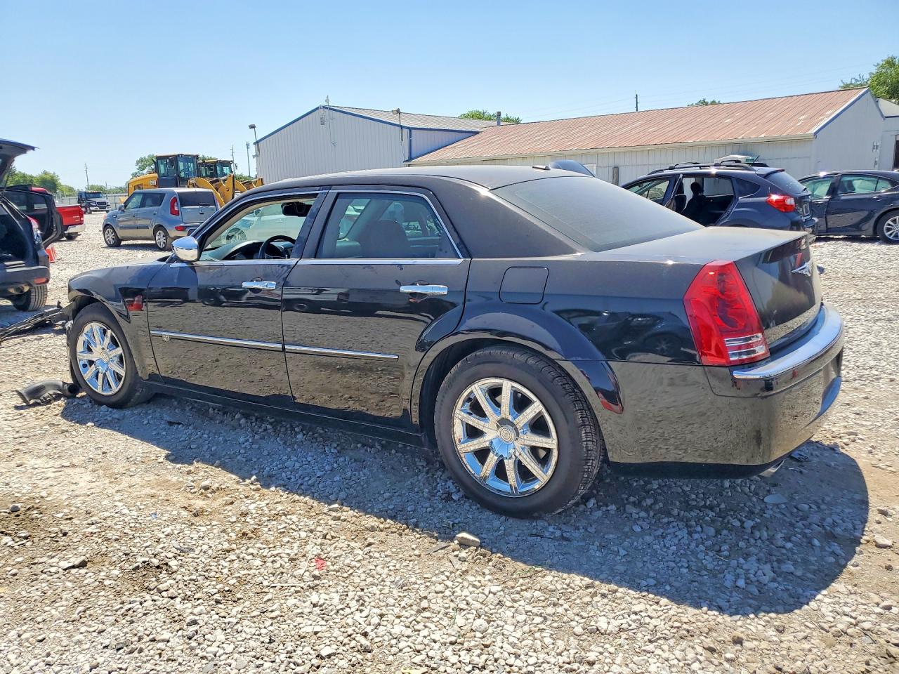 2010 CHRYSLER 300C photo 2