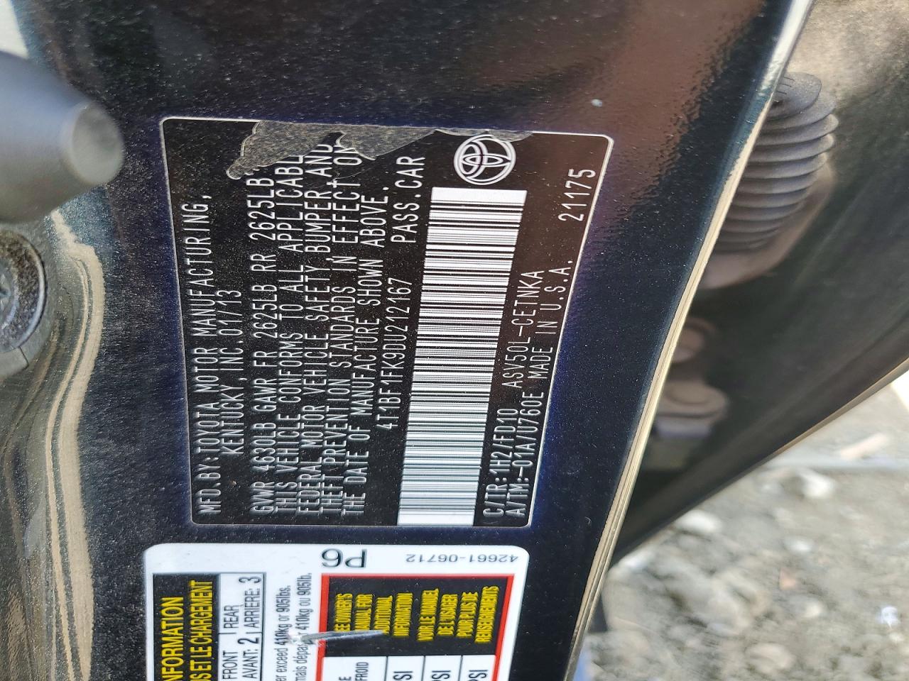 2013 TOYOTA CAMRY LE photo 13