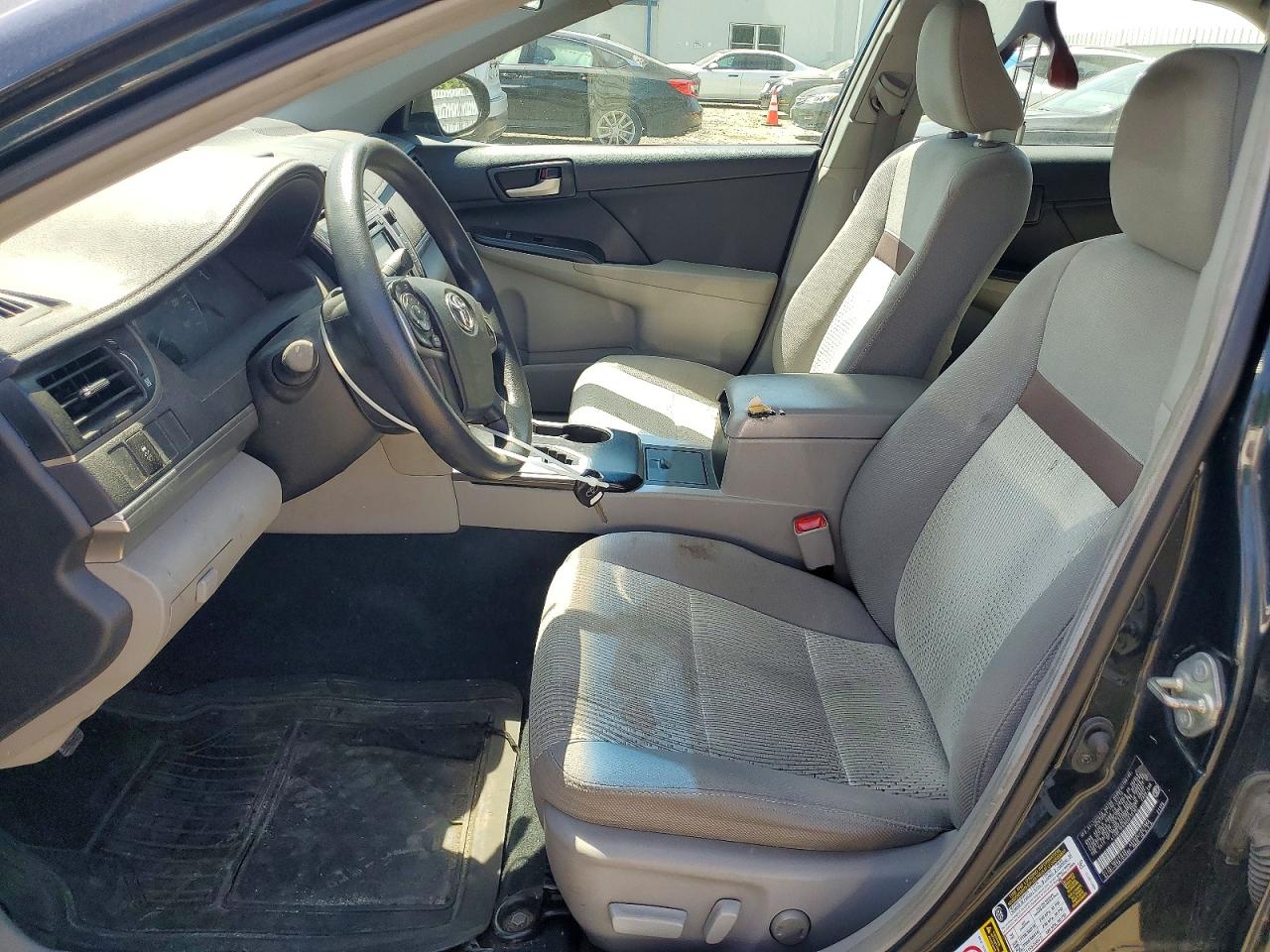 2013 TOYOTA CAMRY LE photo 7