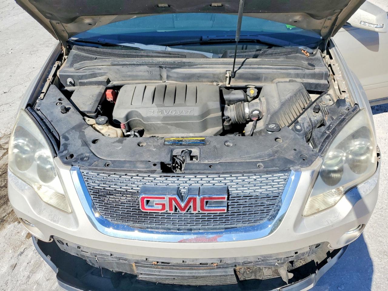 2008 GMC ACADIA SLT-1 photo 12