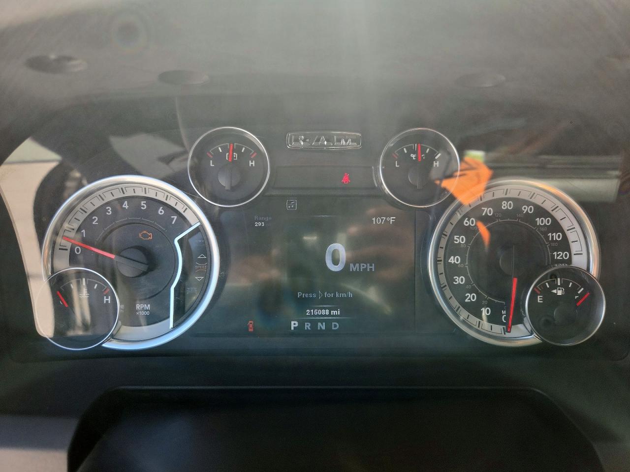 2014 RAM 1500 SLT photo 25