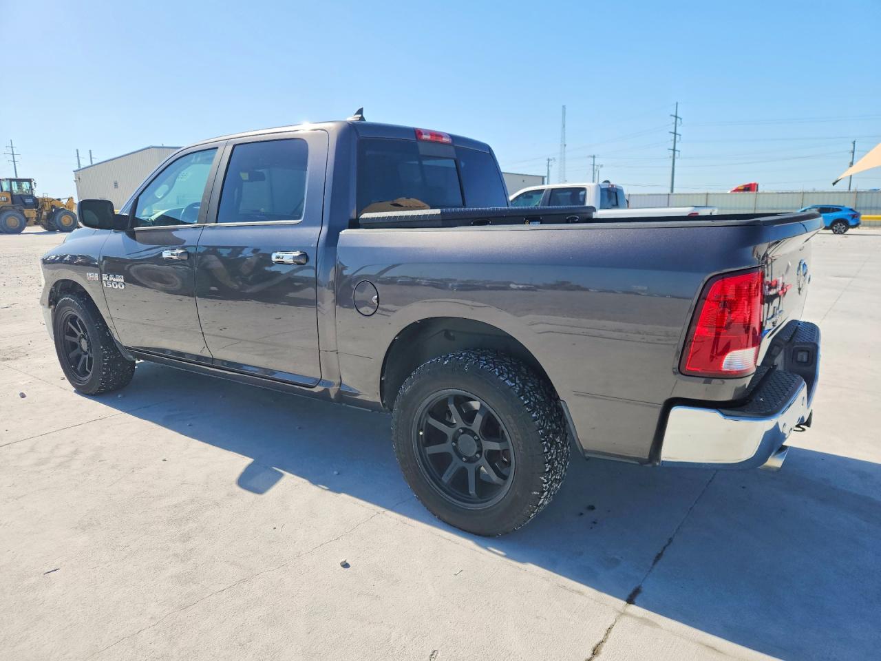 2014 RAM 1500 SLT photo 4