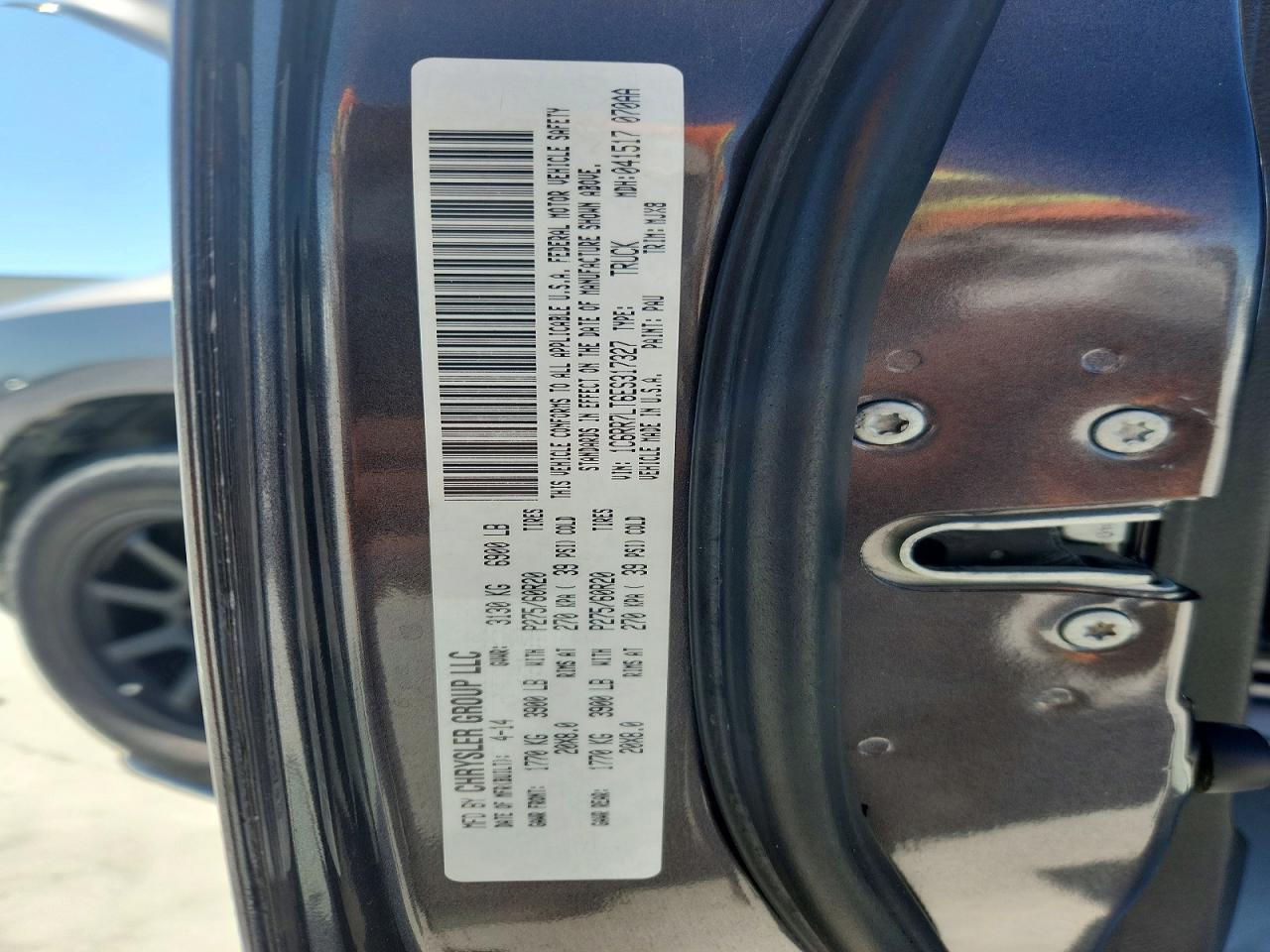 2014 RAM 1500 SLT photo 34