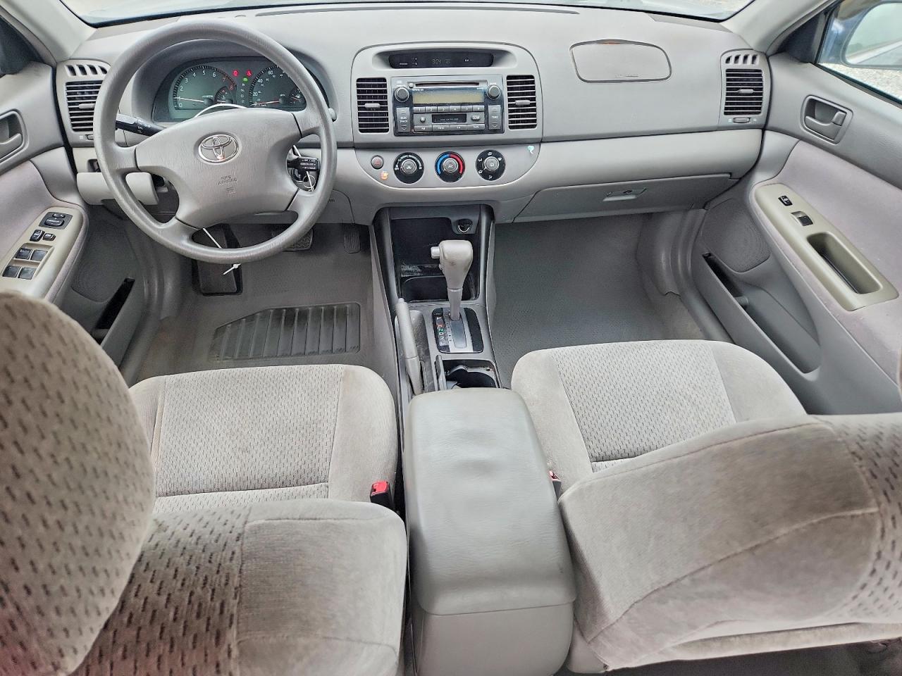 2002 TOYOTA CAMRY LE photo 15