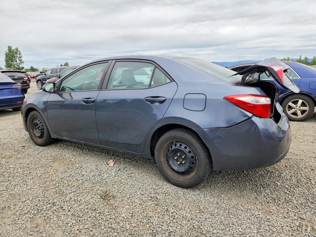 2014 TOYOTA COROLLA LE photo 4
