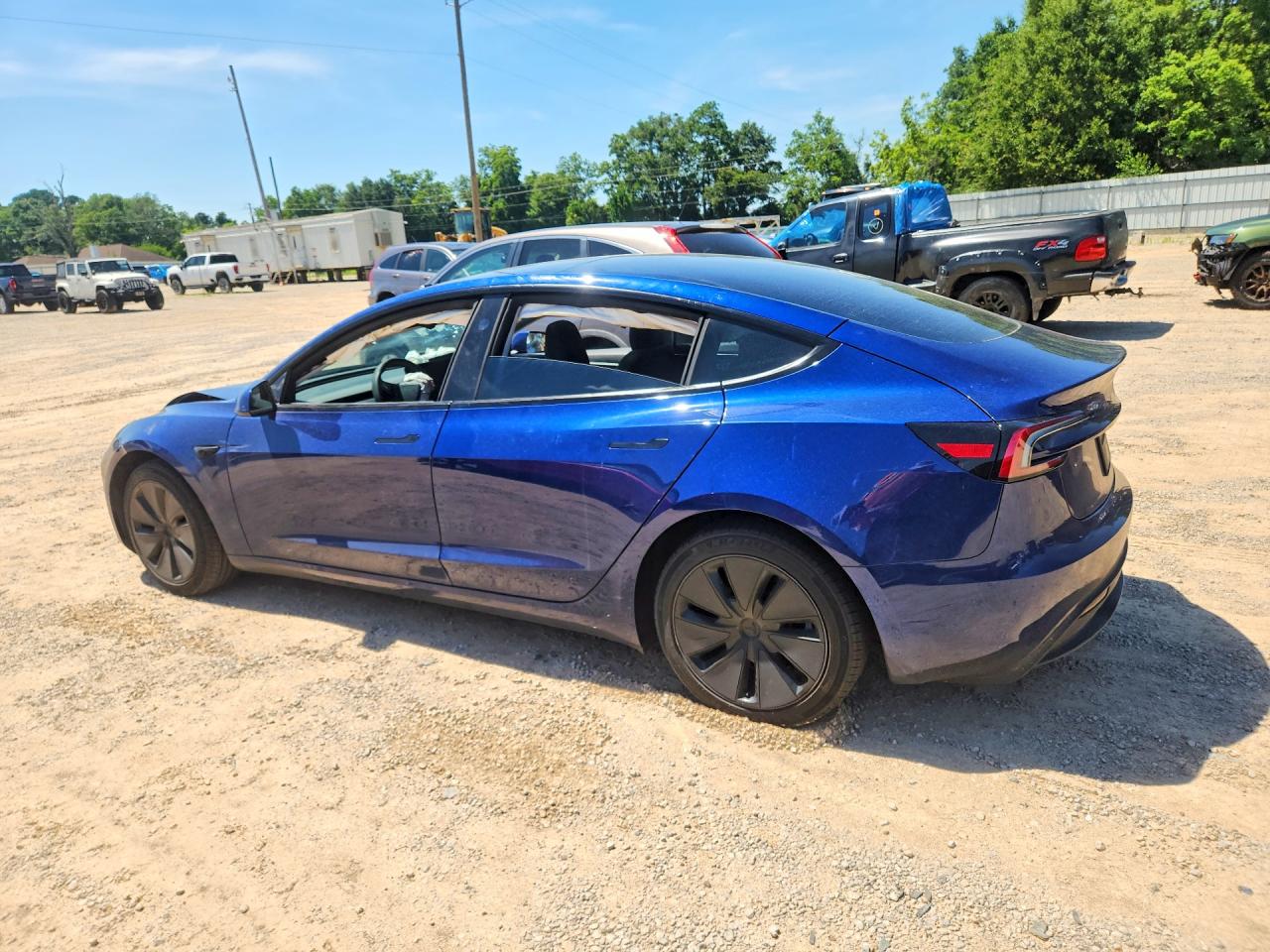 2024 TESLA MODEL 3 photo 4
