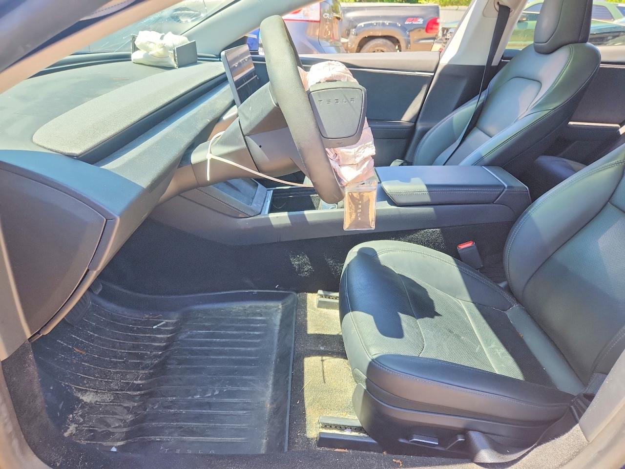 2024 TESLA MODEL 3 photo 19