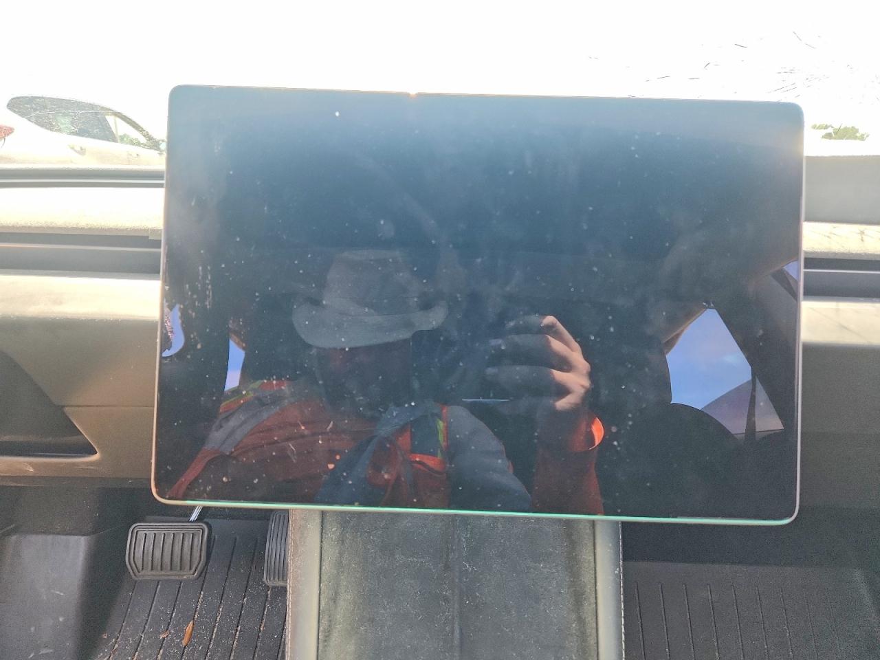 2024 TESLA MODEL 3 photo 25
