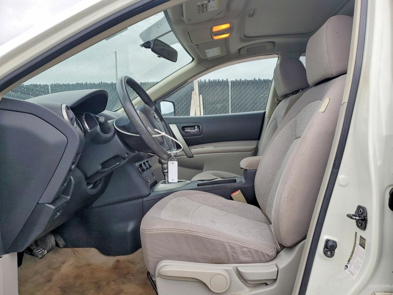2009 NISSAN ROGUE S photo 13