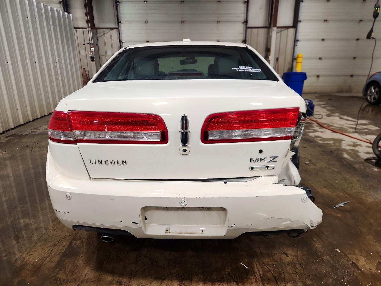 2012 LINCOLN MKZ HYBRID photo 11