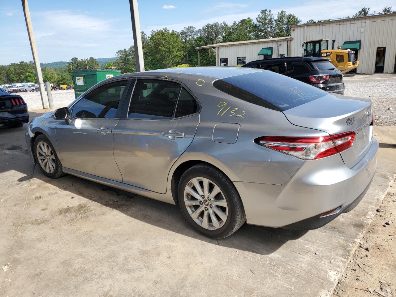 2018 TOYOTA CAMRY L photo 4