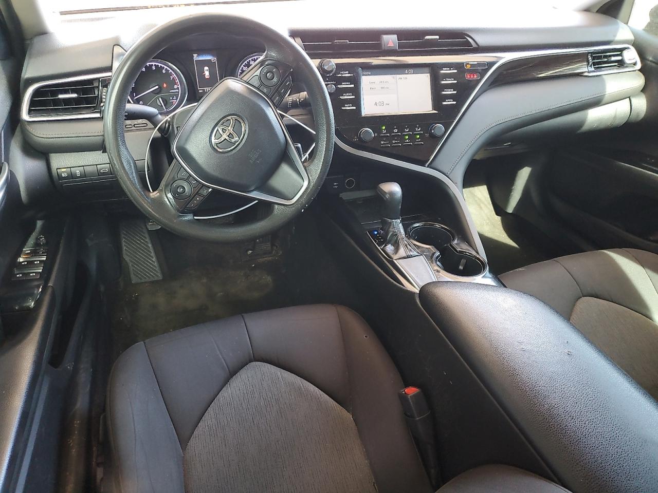 2018 TOYOTA CAMRY L photo 22