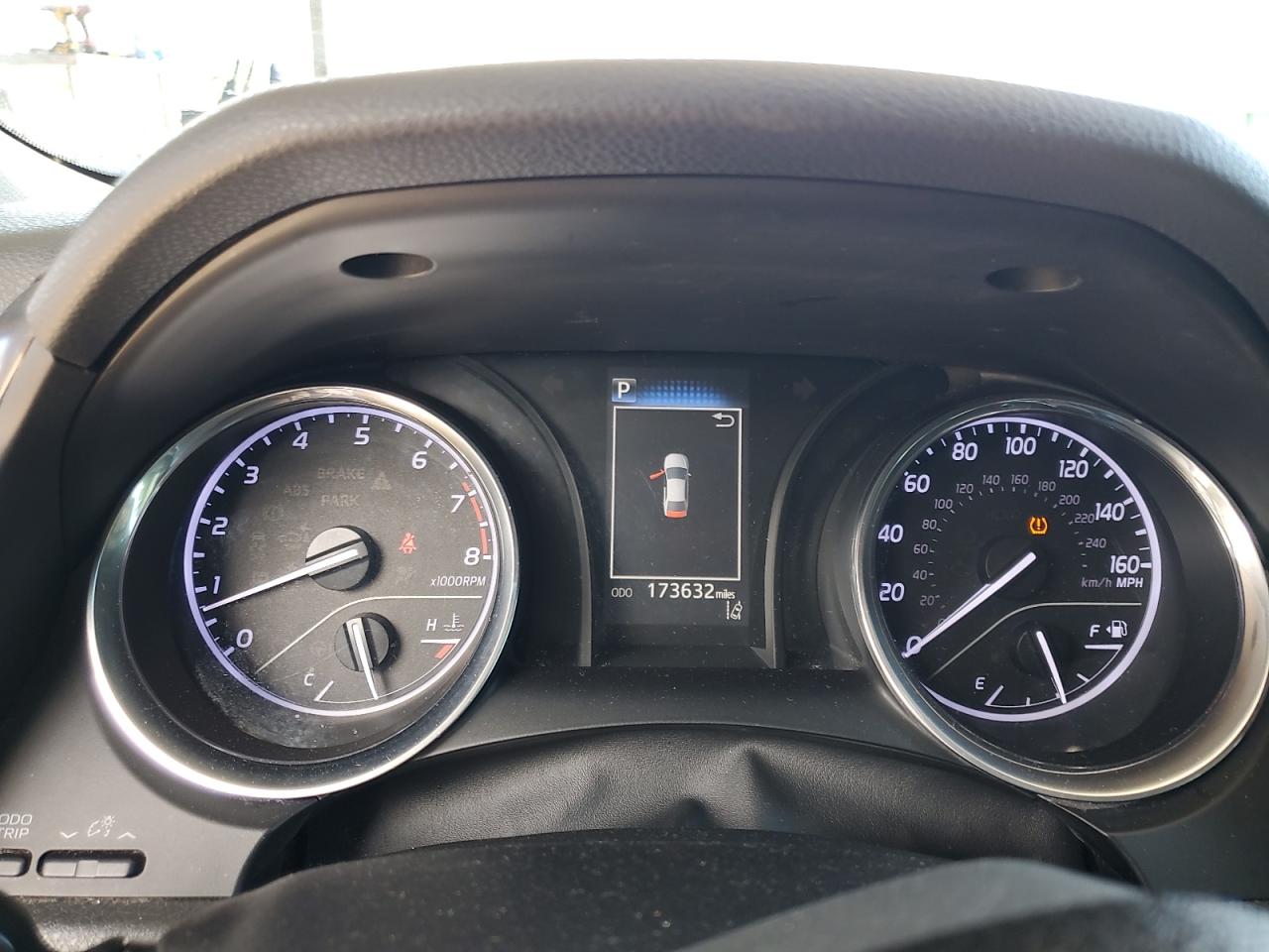 2018 TOYOTA CAMRY L photo 25