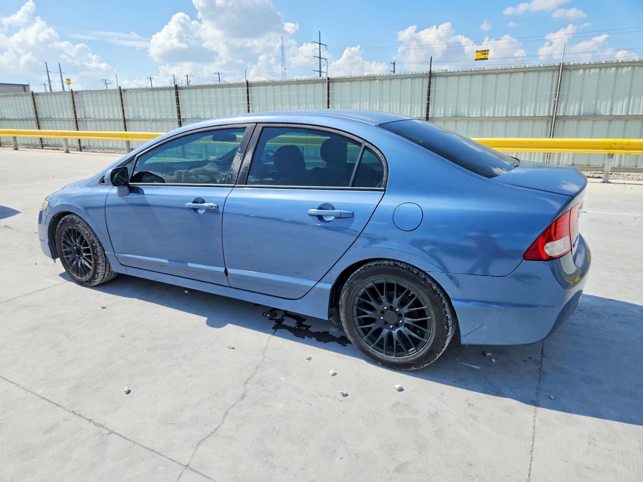 2011 HONDA CIVIC LX photo 3