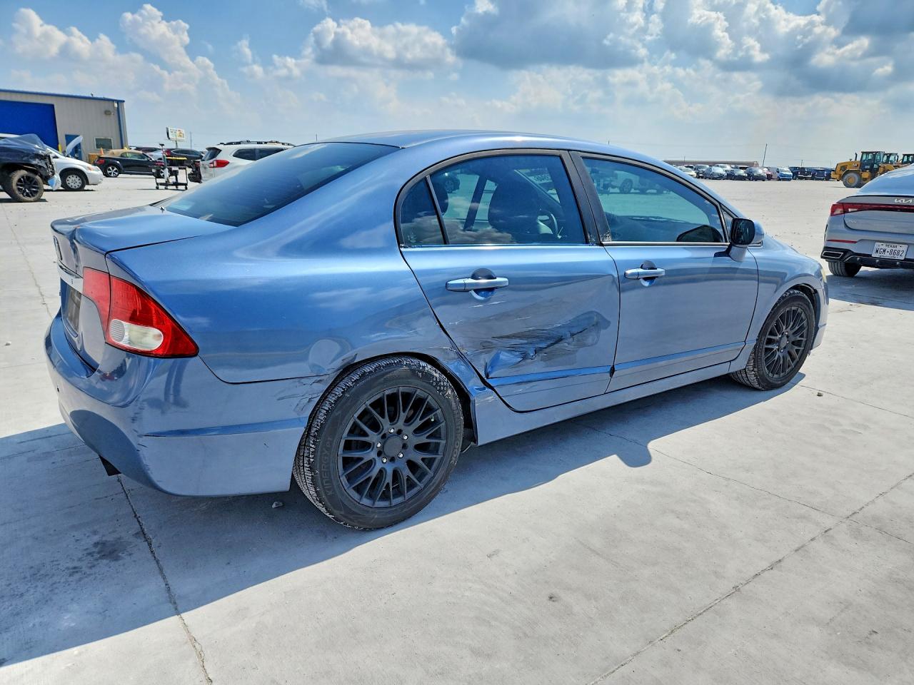 2011 HONDA CIVIC LX photo 5