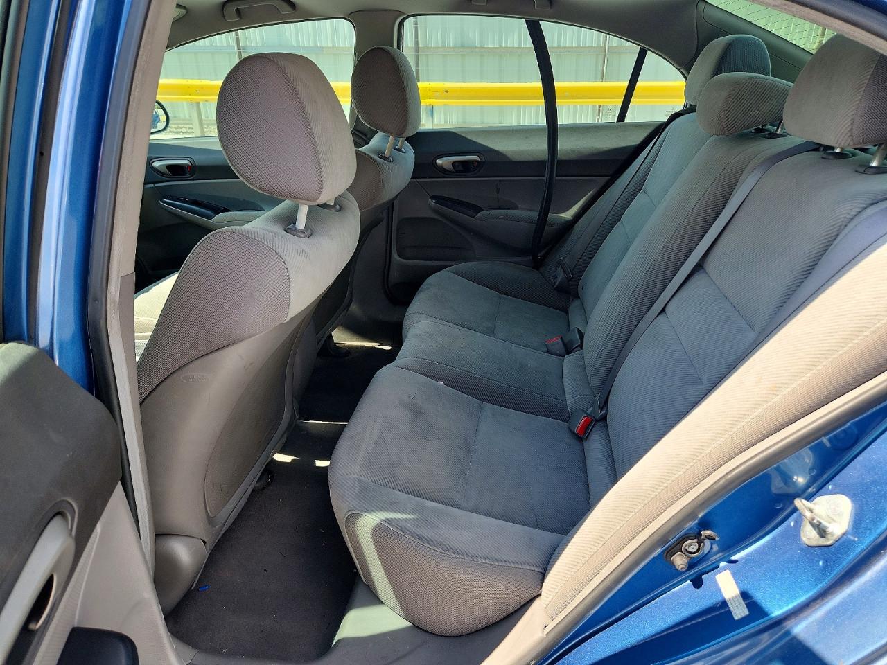 2011 HONDA CIVIC LX photo 19