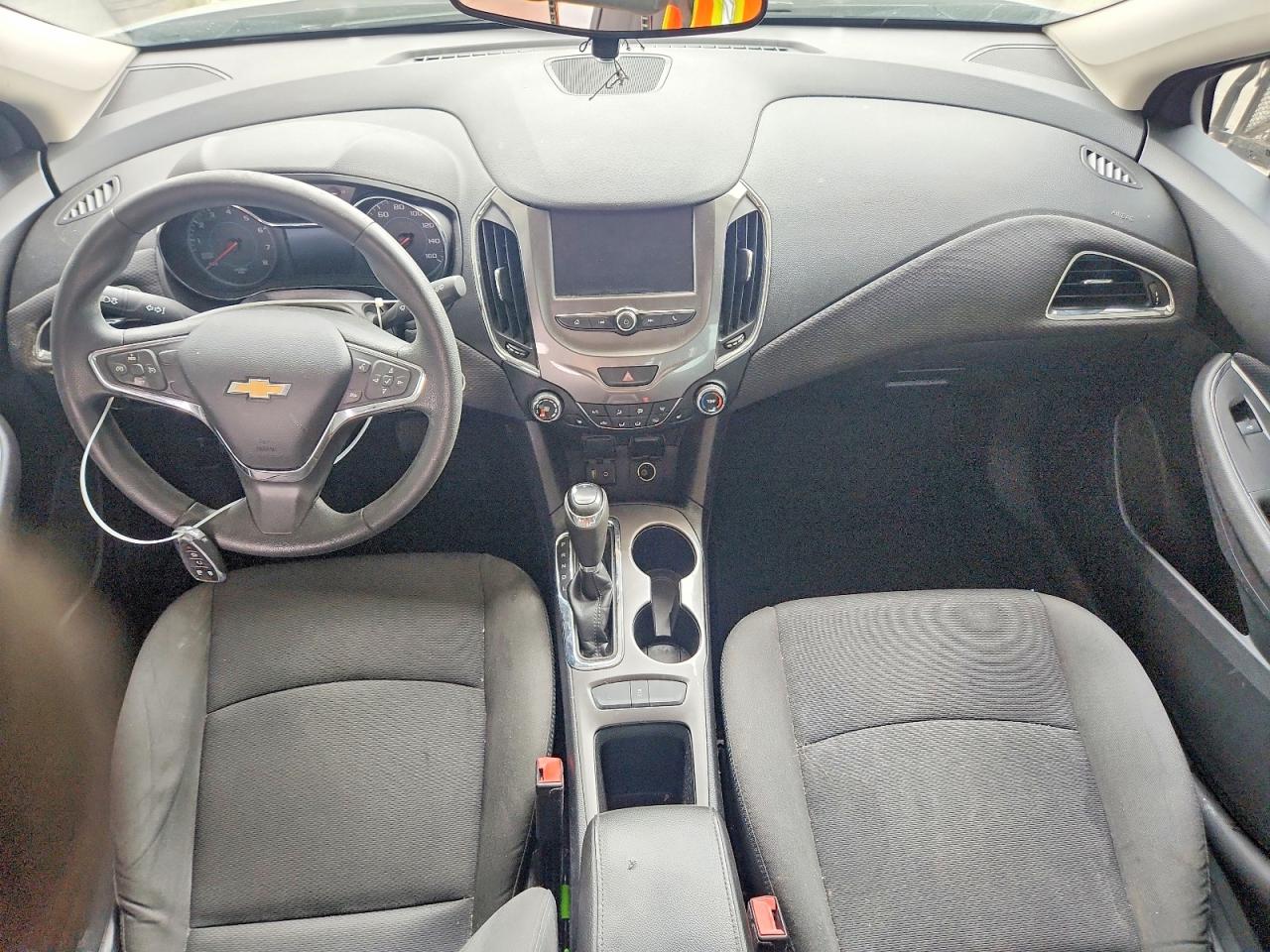 2017 CHEVROLET CRUZE LT photo 15
