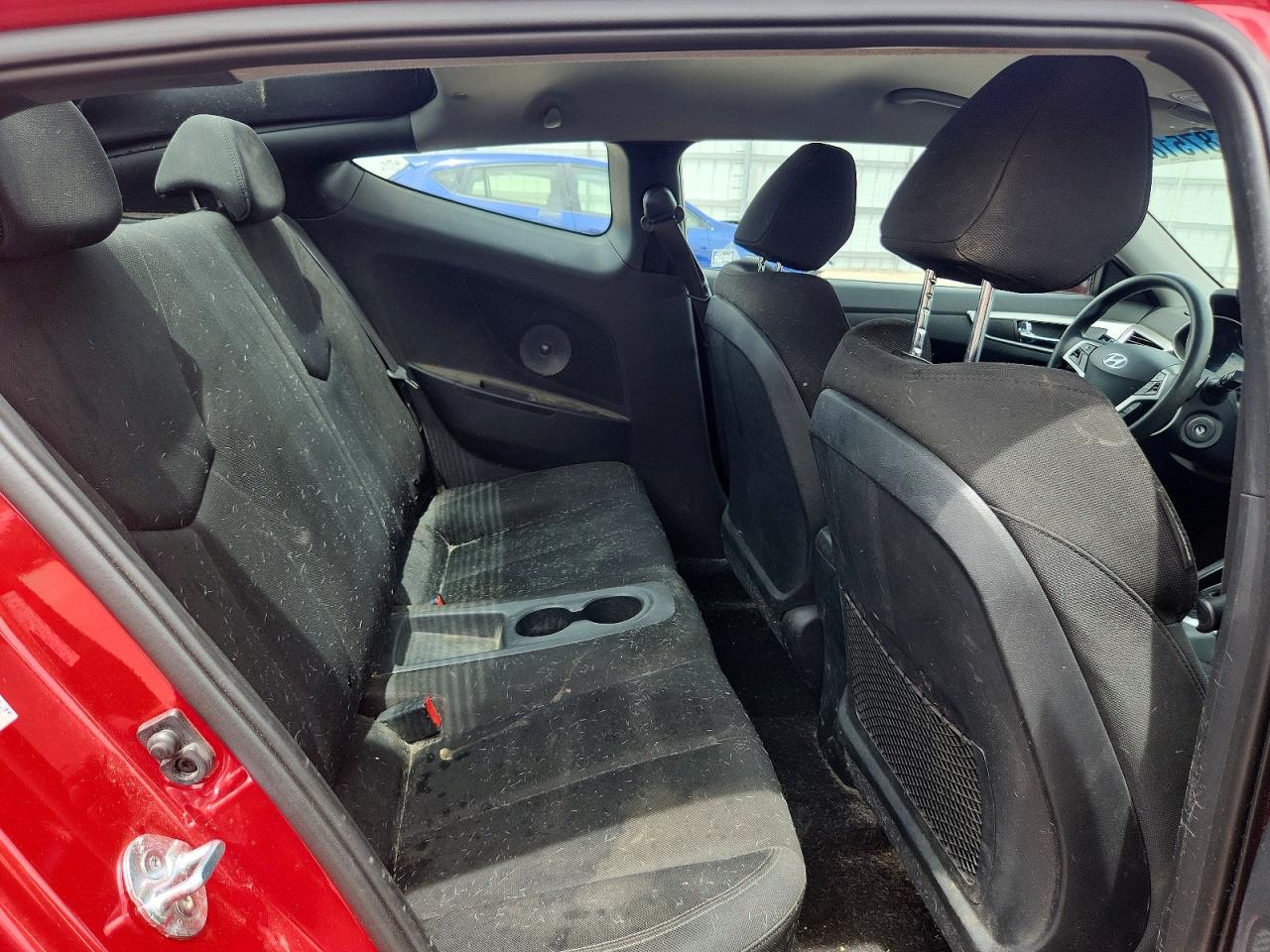 2015 HYUNDAI VELOSTER BASE photo 28