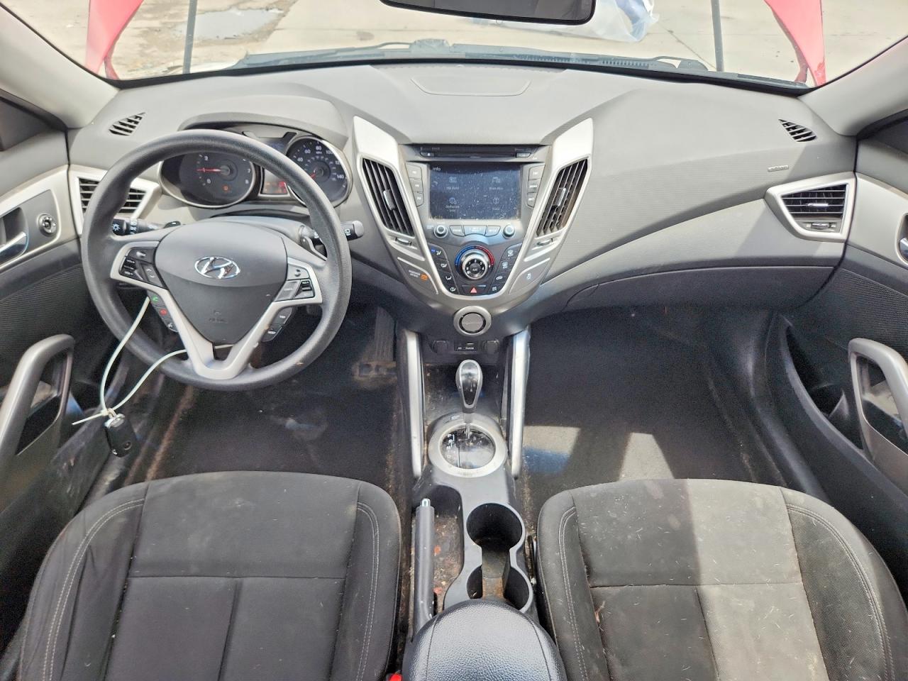 2015 HYUNDAI VELOSTER BASE photo 22