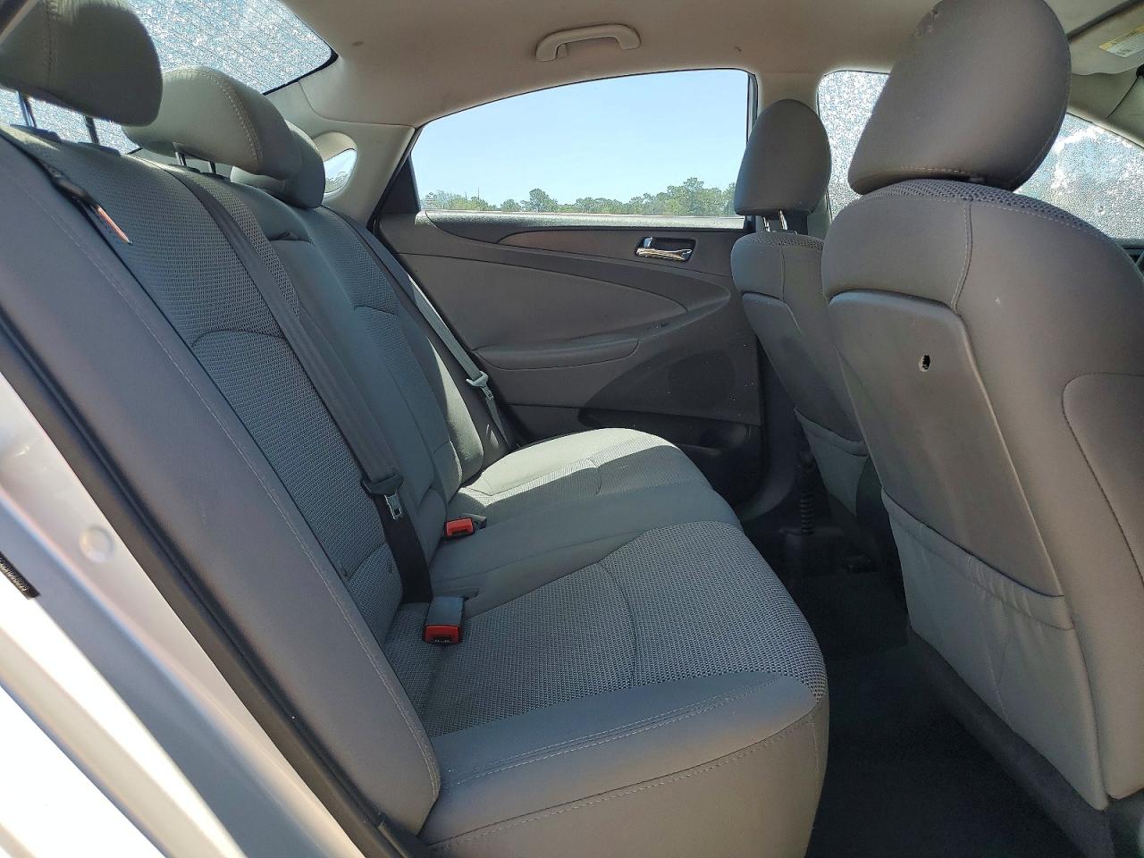 2013 HYUNDAI SONATA GLS photo 10