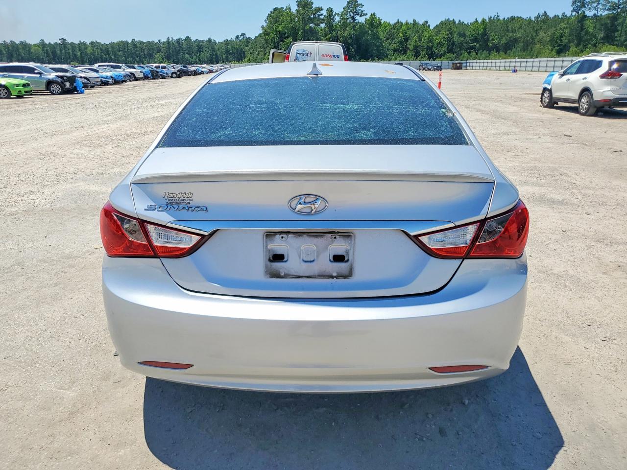 2013 HYUNDAI SONATA GLS photo 6