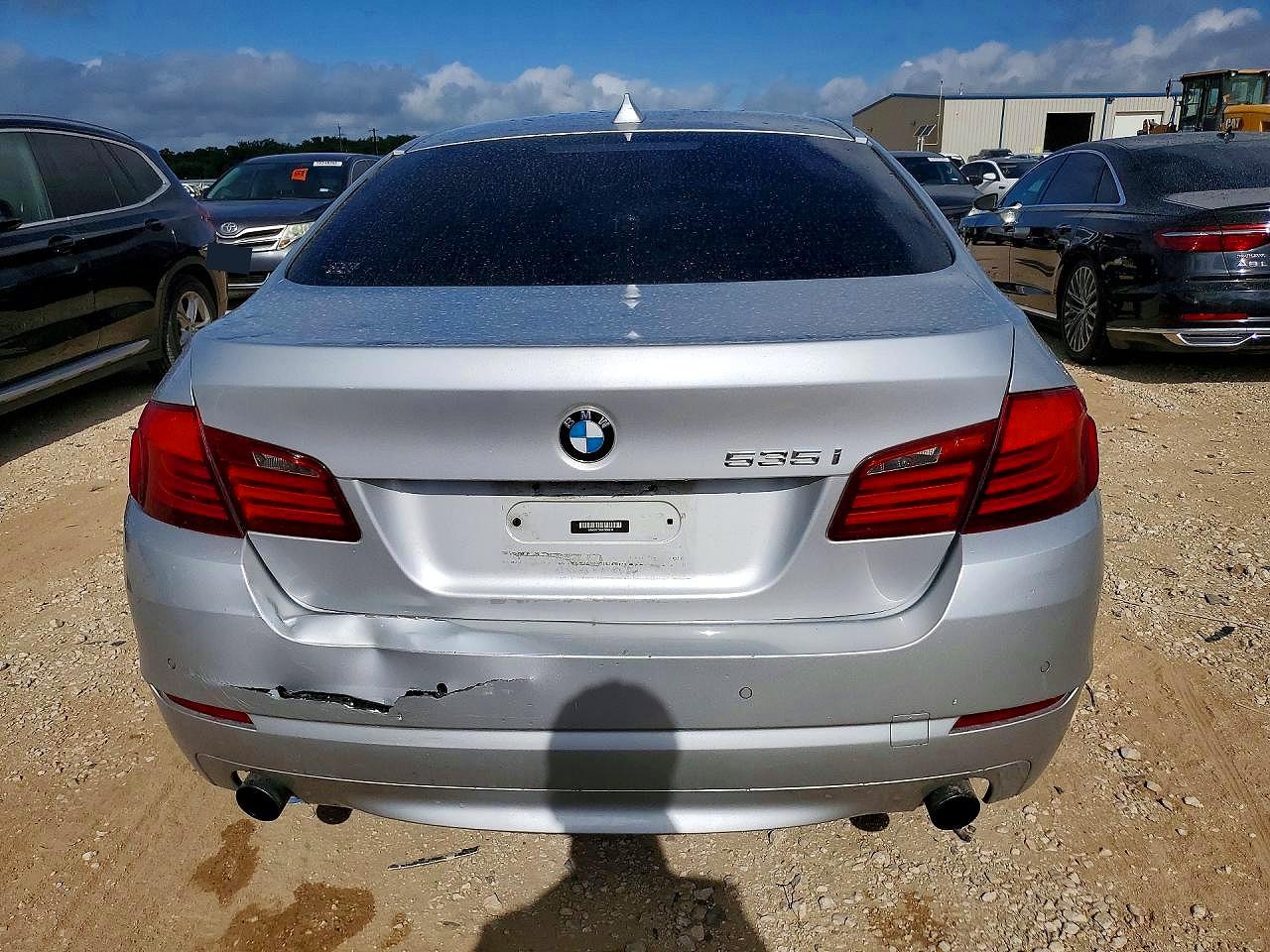 2011 BMW 535 I photo 11