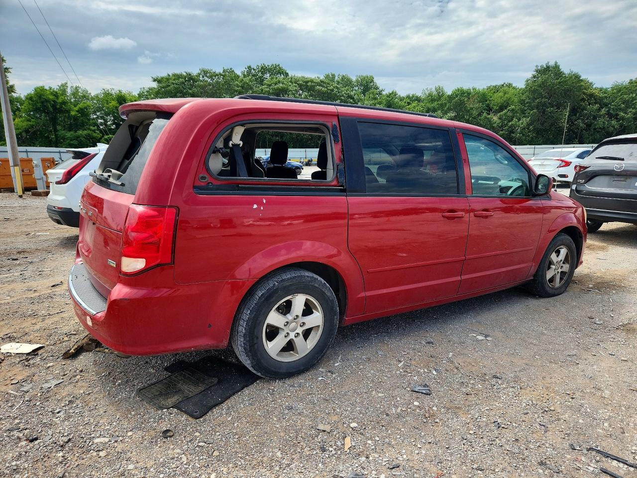 2012 DODGE GRAND CARAVAN SXT photo 5